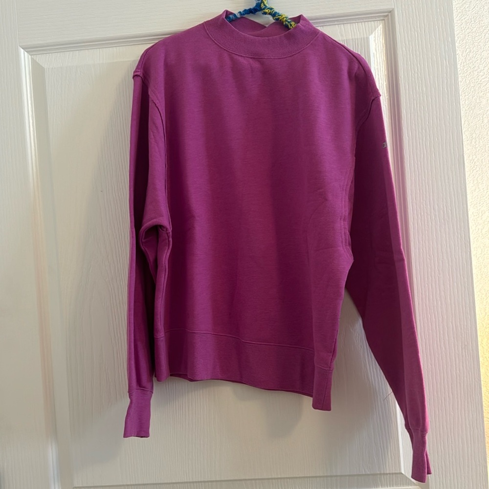 Alo Yoga pullover sweatshirt